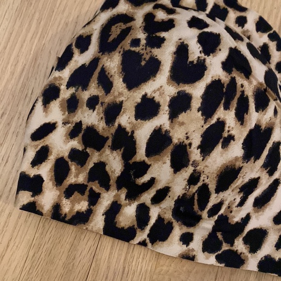 Victoria’s Secret Leopard Print Bralette with Built In Padding - Picture 2 of 9